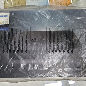 필립스 휴 싱크박스 4K(개봉만)+ 휴 브릿지(미개봉) 팝니다. -서울