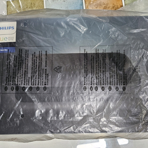 필립스 휴 싱크박스 4K(개봉만)+ 휴 브릿지(미개봉) 팝니다. -서울