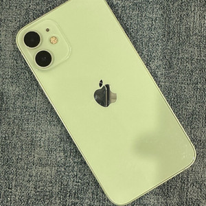 아이폰12미니 128기가 그린색상 외관 A급 배터리 76% 18만원 판매해요