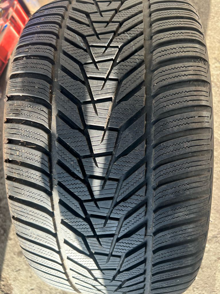 275 30 20 한국 윈터 중고 2개 21년식 이미지