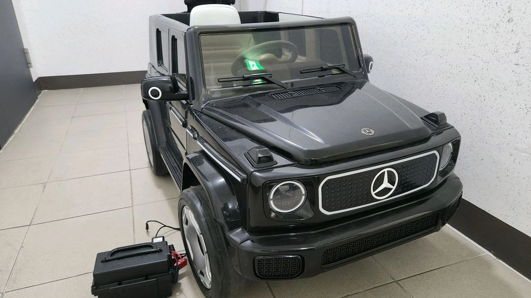 메르세데스 벤츠 G63 전동차 이미지