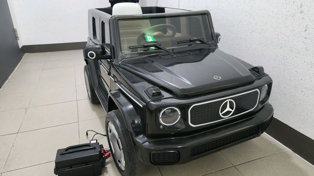 메르세데스 벤츠 G63 전동차 이미지