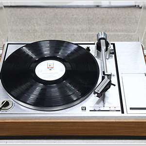 PE(독일) A급 전자동 명기 턴테이블 모델 PE 2020L 이미지