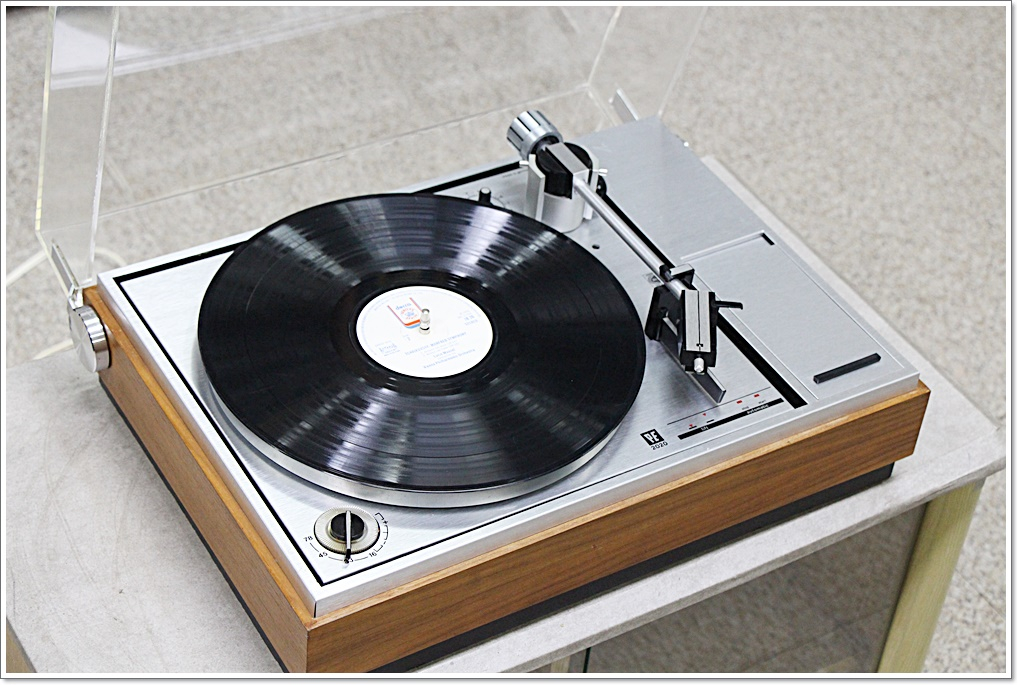 PE(독일) A급 전자동 명기 턴테이블 모델 PE 2020L 이미지