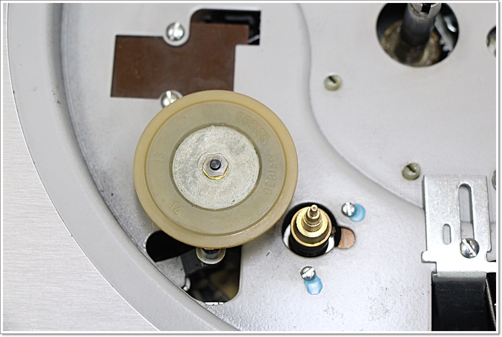 PE(독일) A급 전자동 명기 턴테이블 모델 PE 2020L 이미지