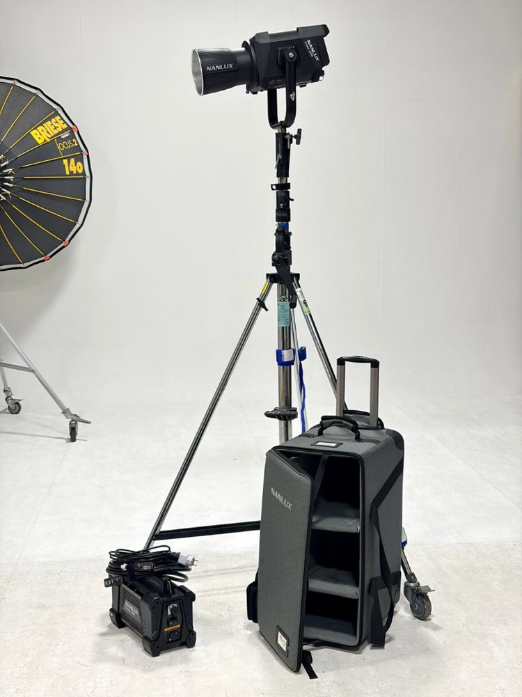 NANLUX 난룩스 Evoke 1200 LED 조명--1