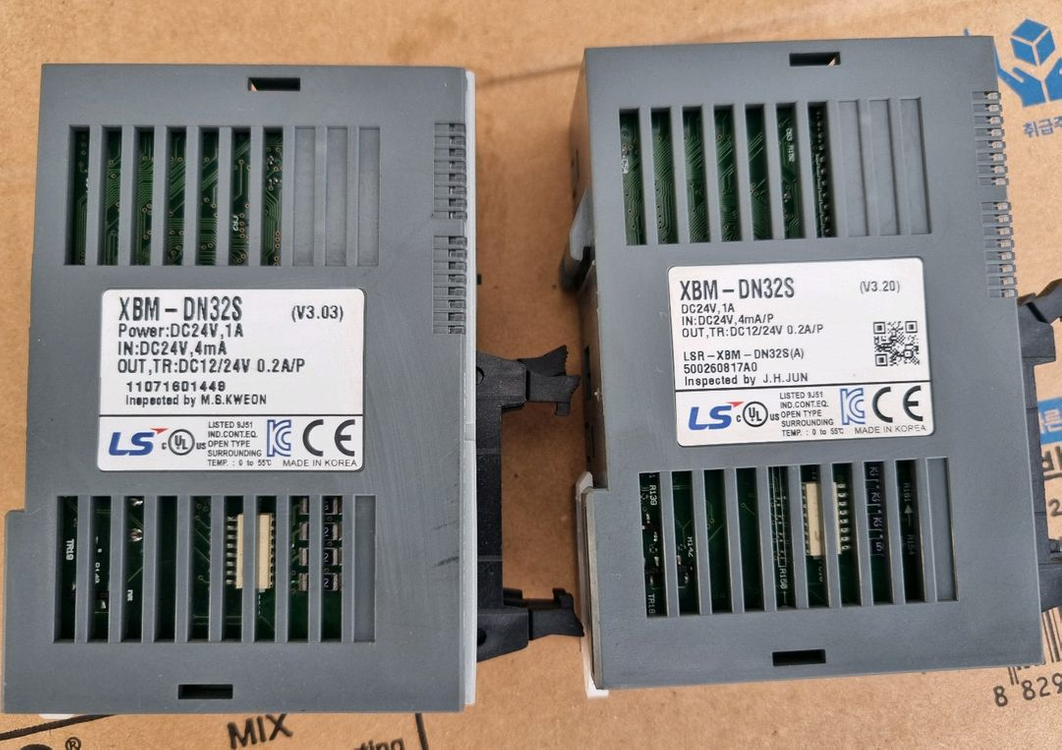 LS산전 XBM-DN32S PLC 모듈 2개 이미지