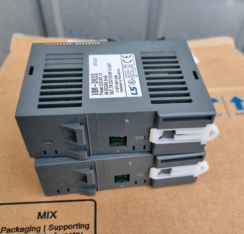 LS산전 XBM-DN32S PLC 모듈 2개 이미지