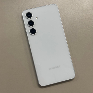 갤럭시S24FE 실버색상 256용량 미파손 무잔상 상태좋은 특AAA급 깨끗한단말기 판매