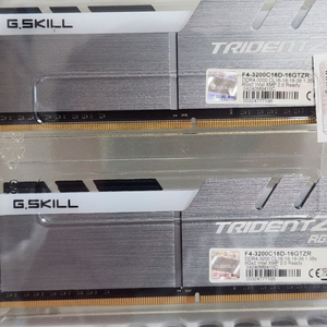 DDR4 8GB두개 16GB 메모리 3200MHz