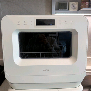 미닉스 식기세척기 M1 베이지 2달사용