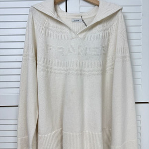 [새상품] 시스템 아이보리 오픈 카라 니트