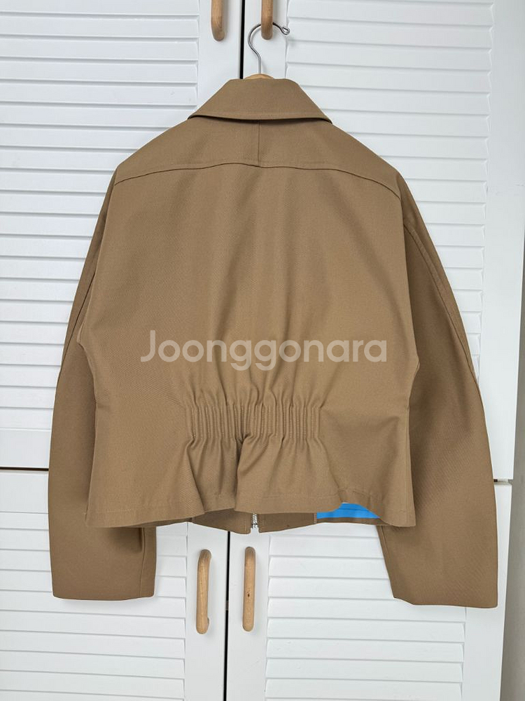 [새상품] 한섬 래트 LATT 베이지 칼라 방수 자켓--2