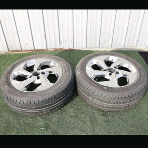 코란도 투리스모 휠타이어 18인치