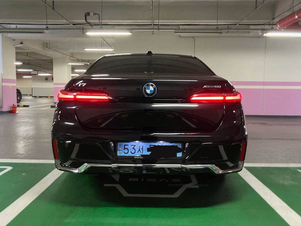 bmw i7 xdrive 60 m sport 리스승계합니다--4