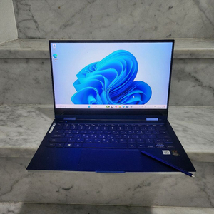 삼성 i5 10세대 갤럭시북 플렉스 터치스크린(충전기없어요)