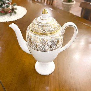 영국 엔틱 웨지우드 골드 플로렌틴 커피팟