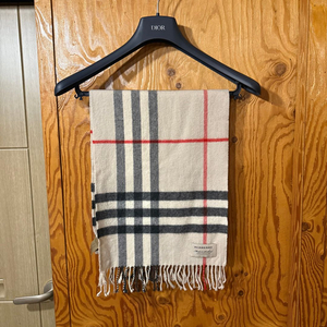 버버리 23 f/w 캐시미어 100% 머플러(목도리)