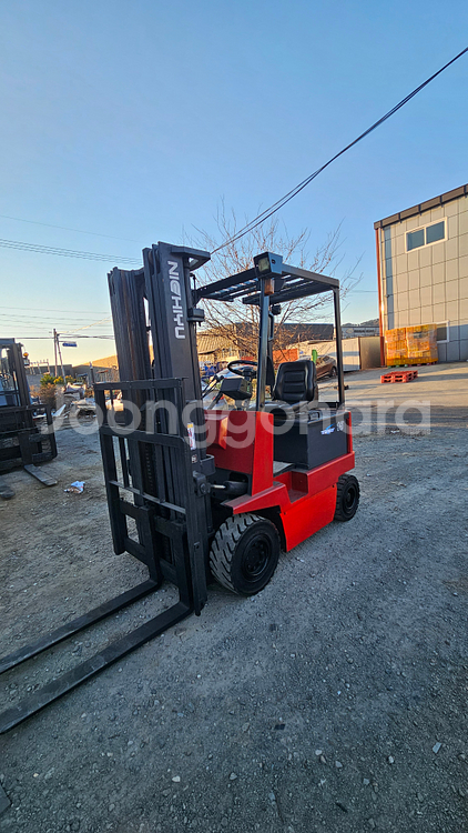 가성비좋은 니찌유 좌식1.5톤 전동지게차 삼단인상4.5m 650만--0