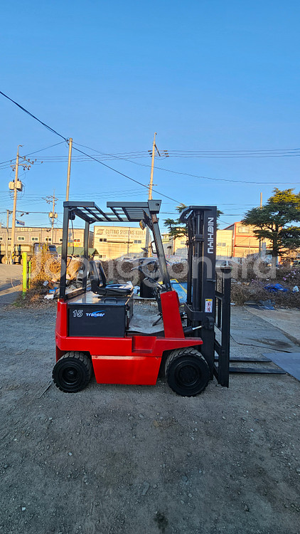 가성비좋은 니찌유 좌식1.5톤 전동지게차 삼단인상4.5m 650만--1