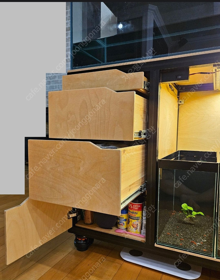 2자반 수제작 축양장/받침대/거치대 (어항 포함) / 경기 광명--2