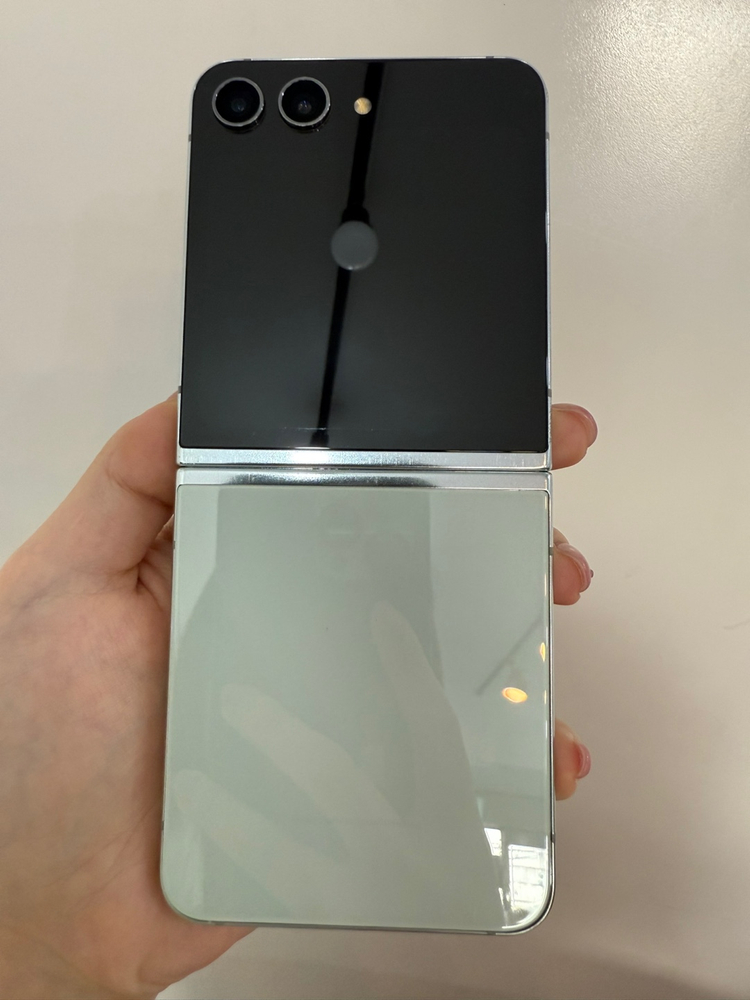 갤럭시Z플립5 512GB 민트/ Y984 이미지