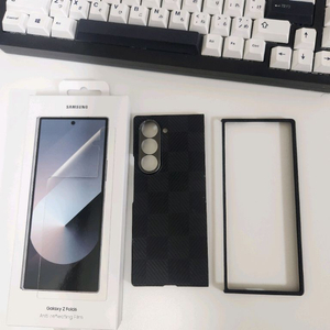 폴드6 카본케이스, 정품필름1장