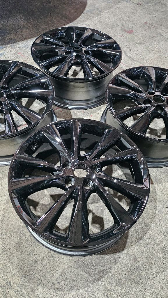 더뉴카니발 19인치 복원휠 4짝 28만원--0