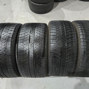 275 40 21 305 35 21 미쉐린 알핀5 윈터타이어 한대분 판매합니다 NO마킹