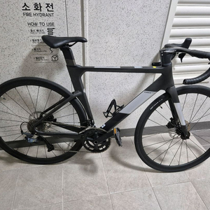 자바 푸오코 se 카본 로드자전거 m사이즈 팝니다.