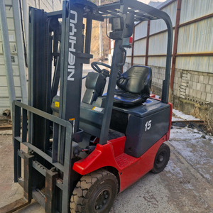 1.5톤 전동지게차