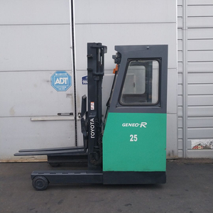 도요다 전동지게차 2.5톤 2단3700MM 2016년식