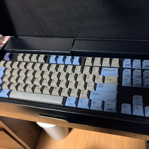 레오폴드 FC750R 저소음 적축 팝니다.