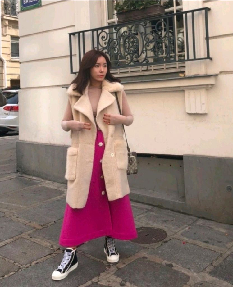 아브컬렉션 에코퍼 무스탕 조끼 블랙 여성 베스트 이미지