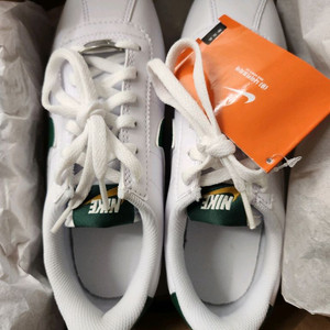 주니어 나이키코르테즈 225