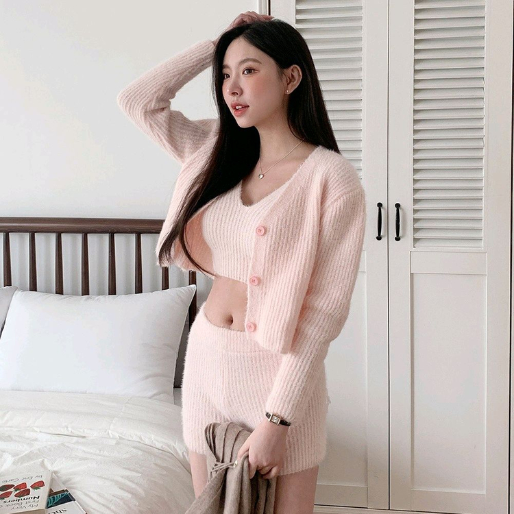 울 니트 V넥 크롭 가디건 나시 숏팬츠 세트--3