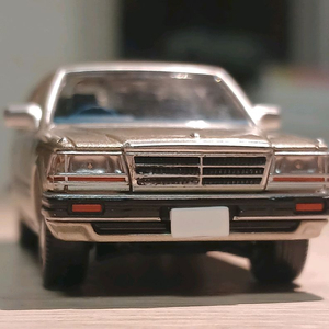 토미카 리미티드 빈티지 토리빈 닛산 글로리아 왜건 LV-N244b