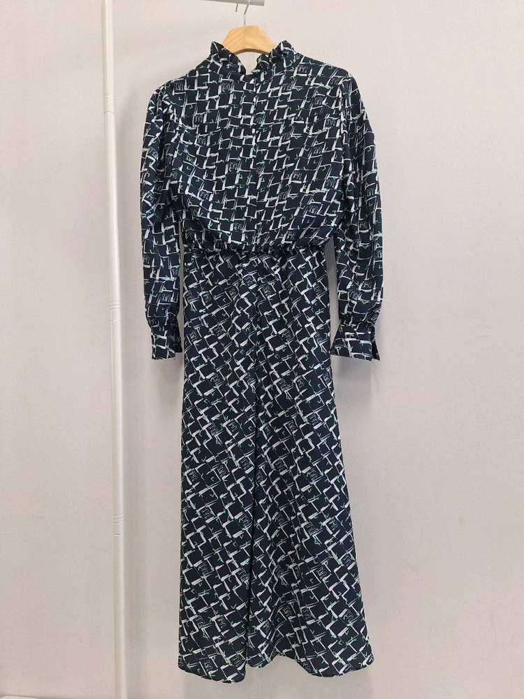 한섬 마인 넥 프릴 원피스--2