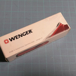 웽거 아미나이프 미사용품 (단종)