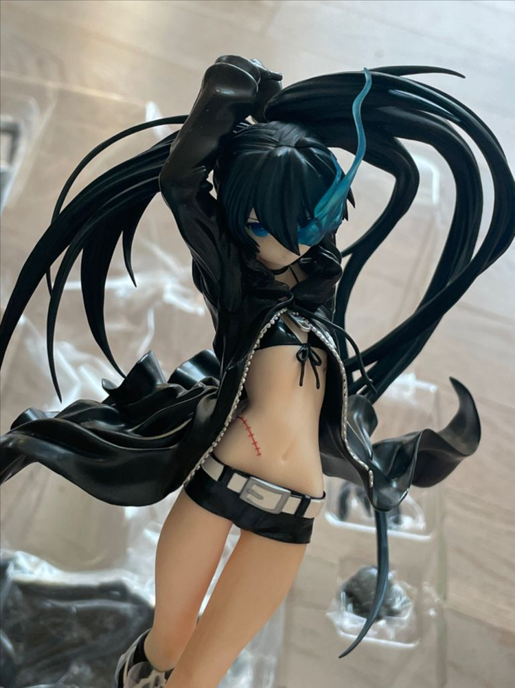 블랙록슈터 1/8 스케일 피규어--3