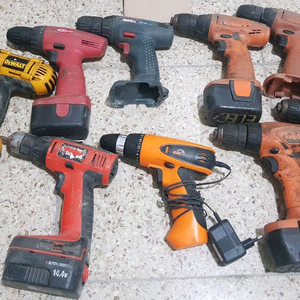전동드릴 9개 일괄판매 (디월트, 보쉬 등)