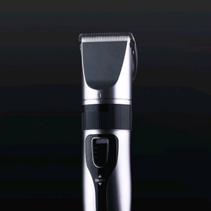 헤이즈 바리깡 전문가용 전동 이발기 바리깡 전문헤이즈 전문가용 바리깡 판매합니다. 전문가용으로 나온 제품이라 가정용