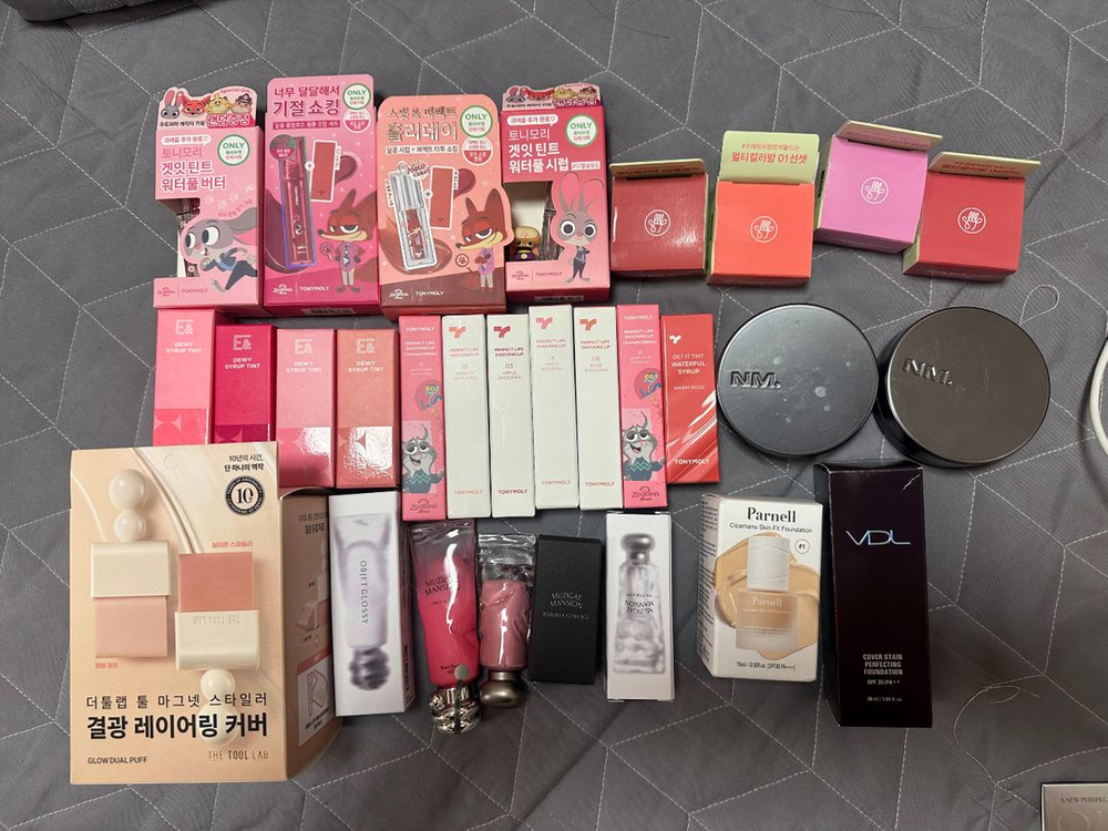 토니모리 이더앤 무지개맨션 네이밍 파넬 더툴랩 틴트 파운데이션 판매 이미지