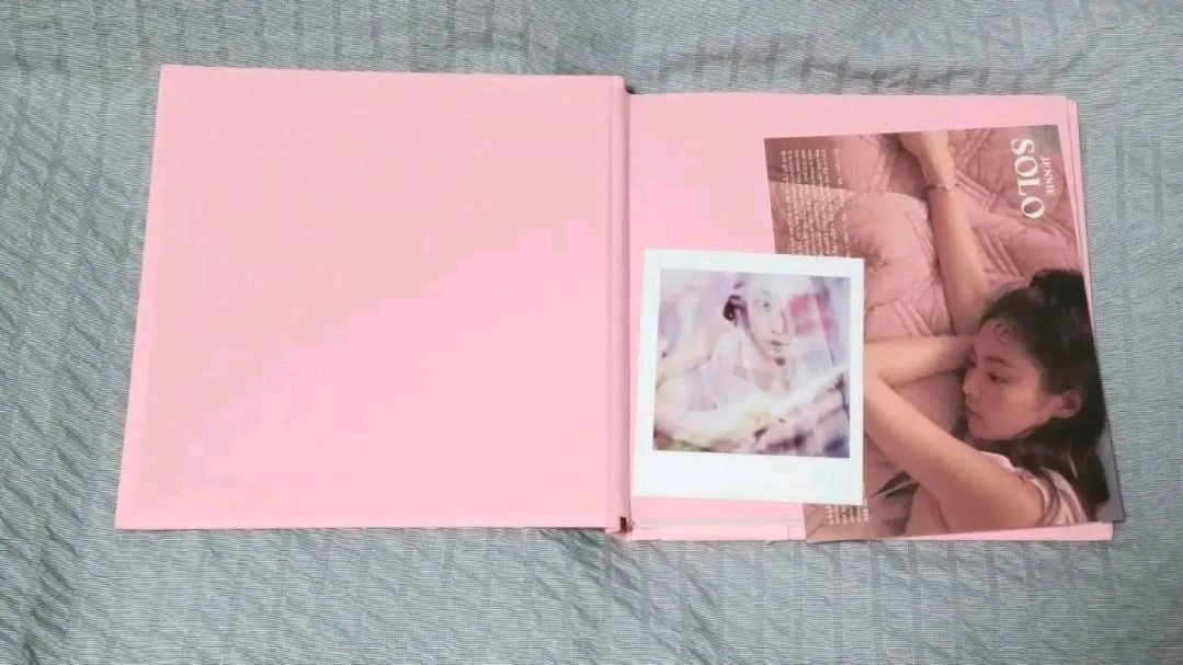 블랙핑크 블핑 제니 솔로 SOLO 포토북 앨범 이미지