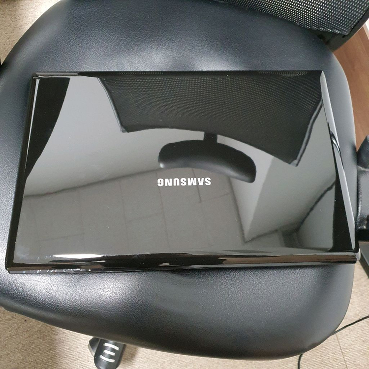 삼성 센스 SENS R522 노트북 (수집용) 이미지