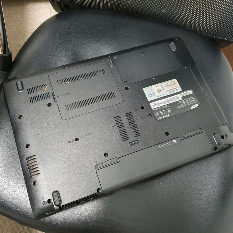삼성 센스 SENS R522 노트북 (수집용) 이미지