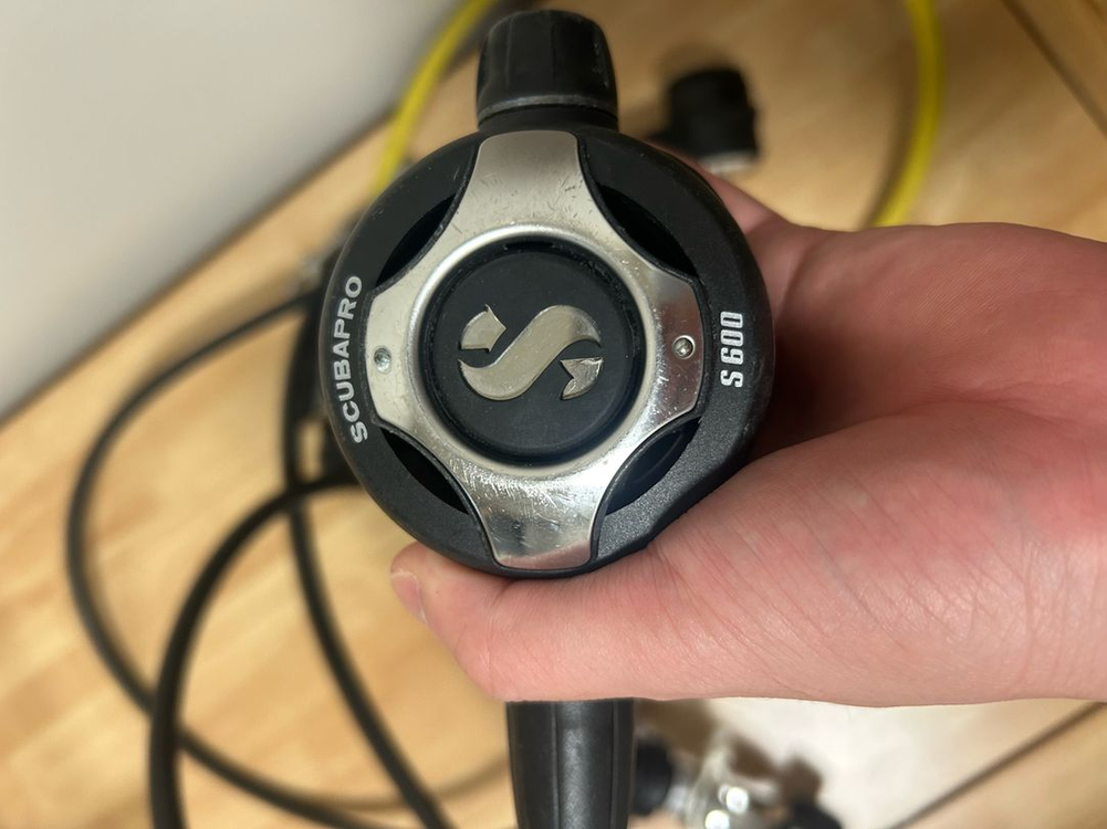 스쿠버프로 mk25 레귤레이터 다이빙세트 이미지