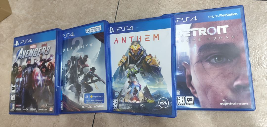 PS4 플스4 pro CUH-7218B 1TB / 타이틀 4개 포함--2