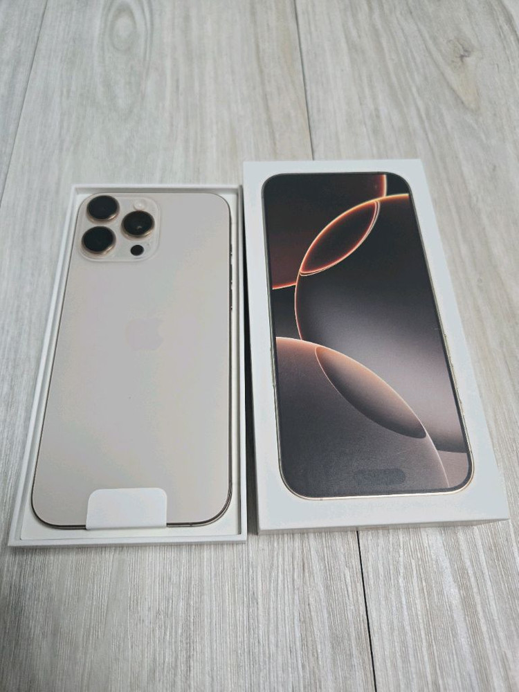 새상품)아이폰16 프로맥스 256G 데저트티타늄 리퍼 새상품 판매.--0