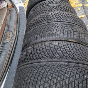 245 35 20 2짝 295 30 21 2짝 미쉐린 윈터 스노우 중고 타이어